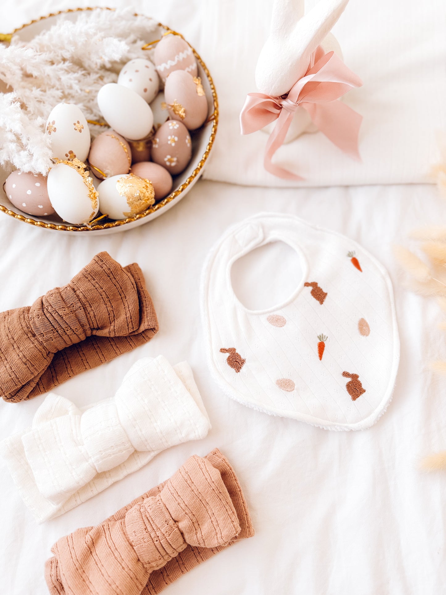 Build-A Easter Hunt Bib