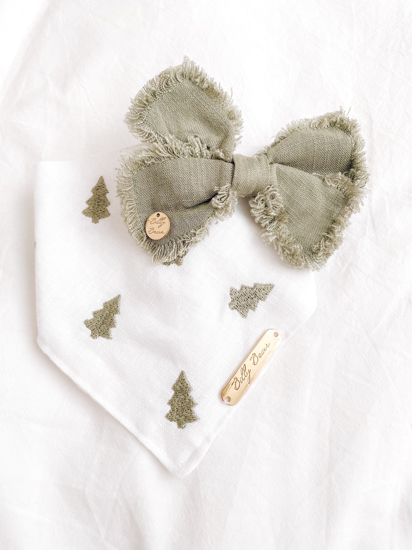 Holly Frayed Bow